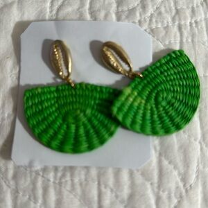 Beautiful earrings made of Paja Toquilla 100% straw weaved -made in Ecuador